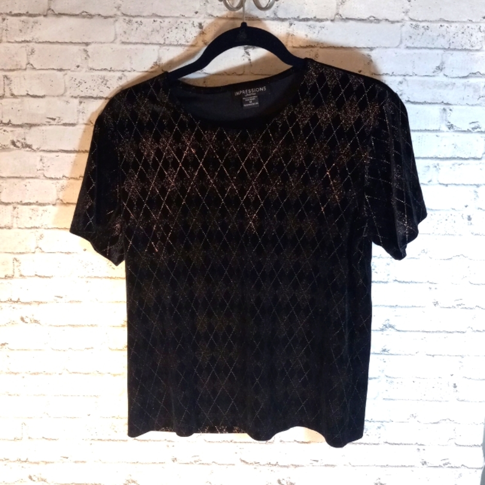 Impressions black and gold Velvet short Sleeve Top
